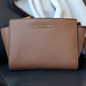 Michael Kors crossbody